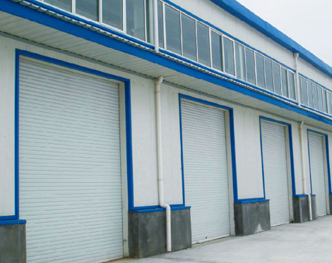 煙臺卷簾門支架的安裝